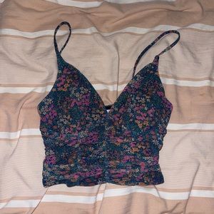 urban outfitters flower crop top
